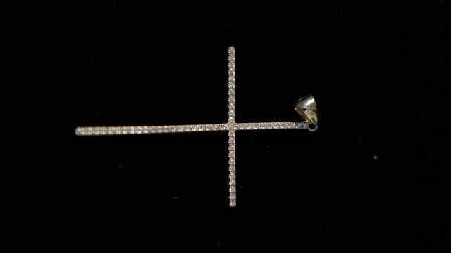 Croix Dorée Pendant
